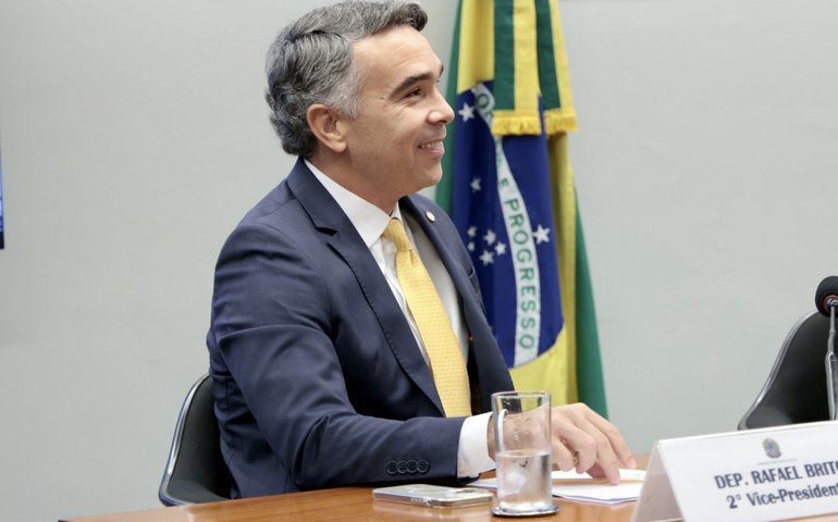 Deputado Rafael Brito é eleito Vice-Presidente da comissão de educação