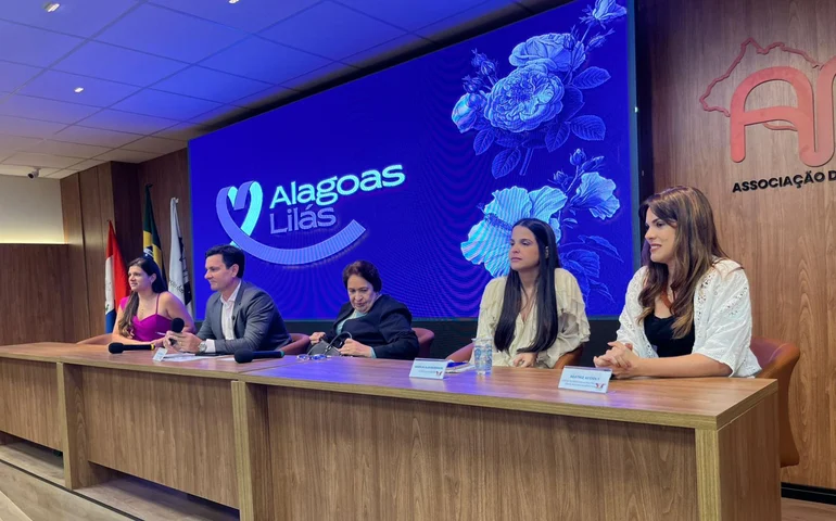 Secretária da Mulher reúne prefeitos para ampliar adesão ao Alagoas Lilás