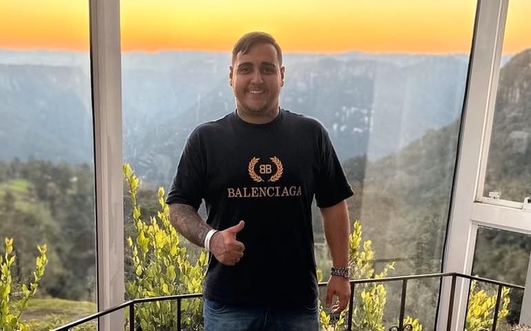 Irmão de vereador é encontrado morto com sinais de facadas no litoral de SP; polícia investiga