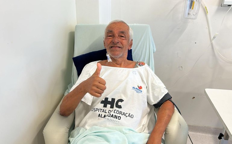 Implante de válvula aórtica salva a vida de idoso internado no Hospital do Coração Alagoano
