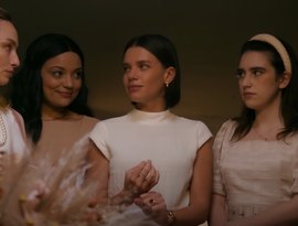 'Virtuosas' transforma busca pela mulher perfeita em um pesadelo de humor ácido