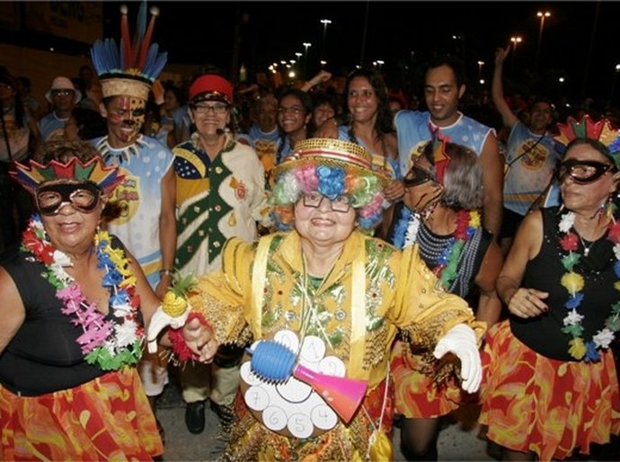 Programa Aplauso apresenta marchinhas de carnaval neste fim de semana