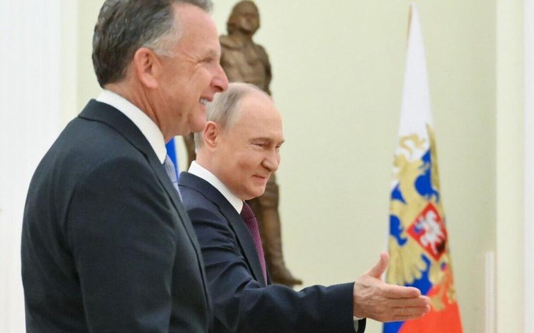 Vladimir Putin recebe o enviado especial do presidente dos EUA, Steve Witkoff, no Kremlin