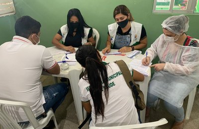 Anjos cuidando de Anjos: Palmeira inicia dose de reforço de profissionais da Saúde