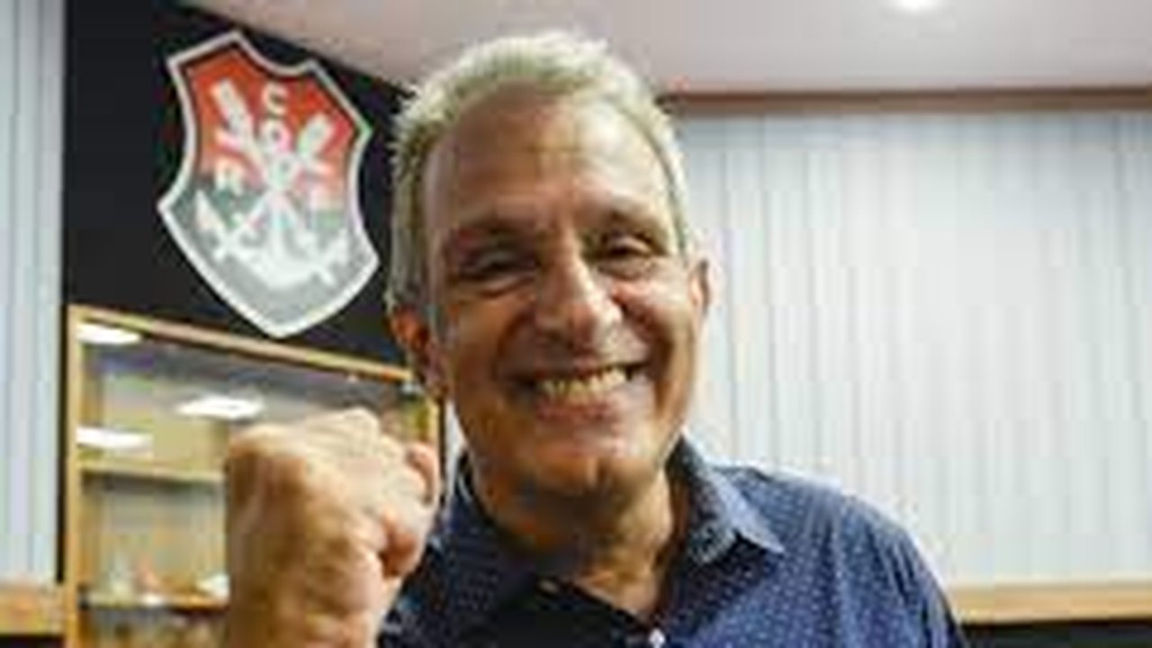 Internacional anuncia novo treinador para evitar rebaixamento no Brasileirão