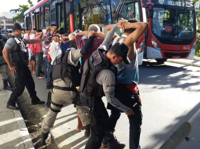 Operação Coletivo Seguro é desencadeada na parte baixa de Maceió