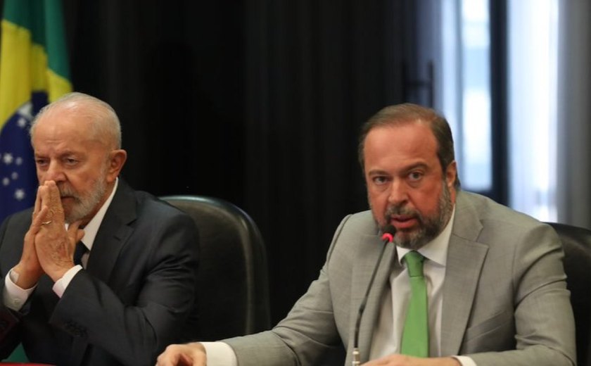 Governo vai cobrar luz mais cara da classe média para bancar baixa renda