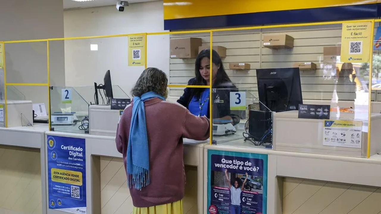 Correios passam a entregar no Brasil compras feitas em sites de lojas do Paraguai