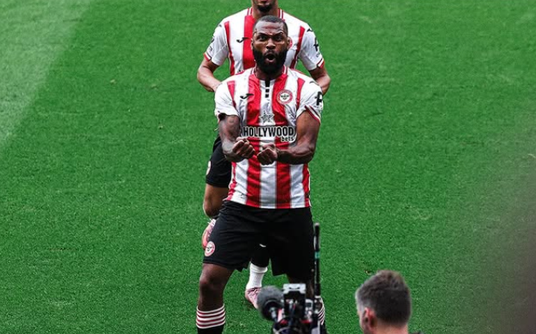 Igor Thiago, ex-servente de pedreiro, impõe dura derrota ao Manchester United para o Brentford