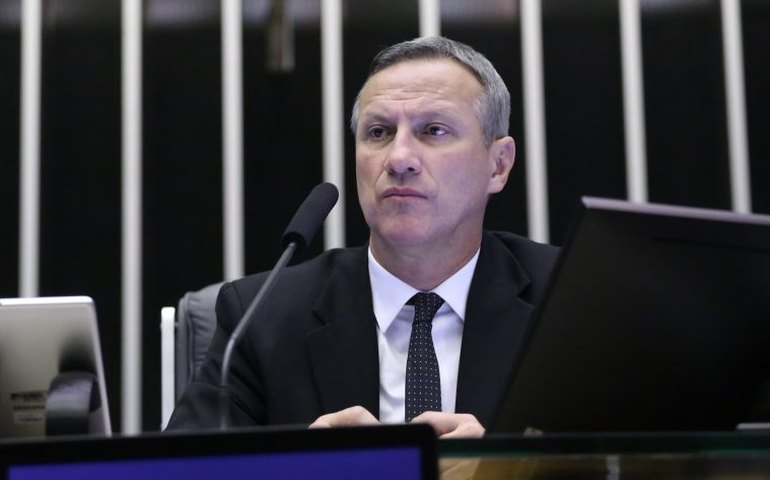 Comissão de Segurança aprova porte de arma para defensores públicos