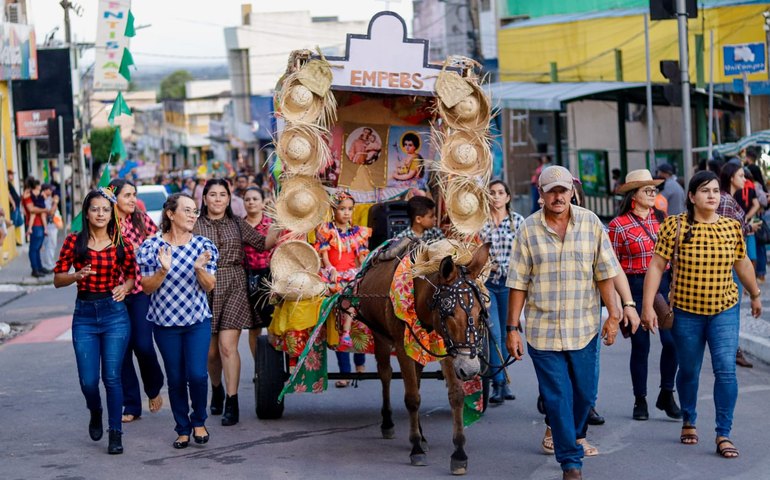 Desfile de carroças nesta terça resgata tradição dos festejos juninos em Palmeira dos Índios