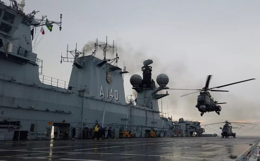 Cooperação naval internacional para apoio ao RS