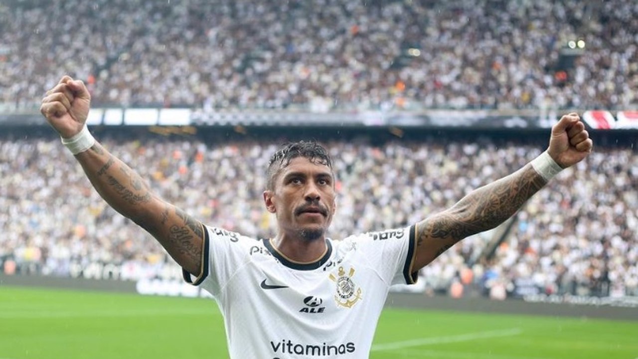 Decisivo na permanência, Paulinho encerra ano difícil 'grato por jogar no Vasco'