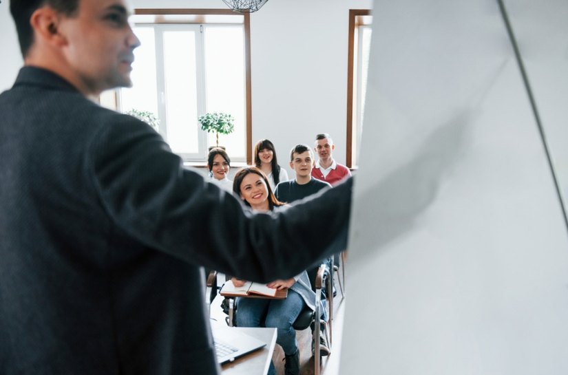 Capacitação orienta MEIs sobre como vender para o poder público; saiba como participar