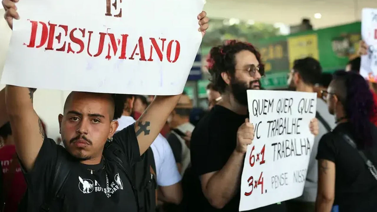 No mundo trabalhadores se manifestam por direitos e fim da guerra