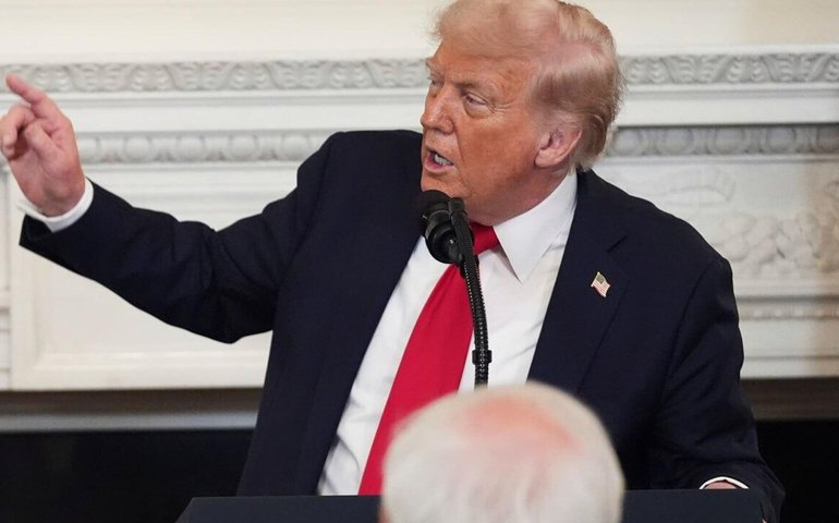 Jogo tarifário de Trump: mídia ocidental comenta nova onda de mudanças comerciais dos EUA