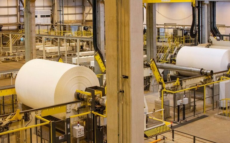 Indústria completa 10 meses de pessimismo, apesar de alta na confiança