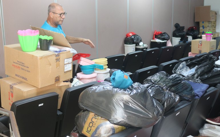 Mais de seis mil materiais apreendidos em fiscalizações da Sefaz-AL foram entregues a dezenas de instituições sociais, nesta segunda-feira (15)