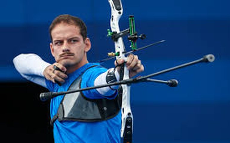 Marcus D'Almeida conquista bronze em etapa de Nîmes da Copa do Mundo indoor