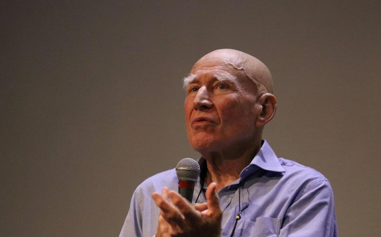 Morte do fotógrafo brasileiro Sebastião Salgado está nas capas da mídia mundial: