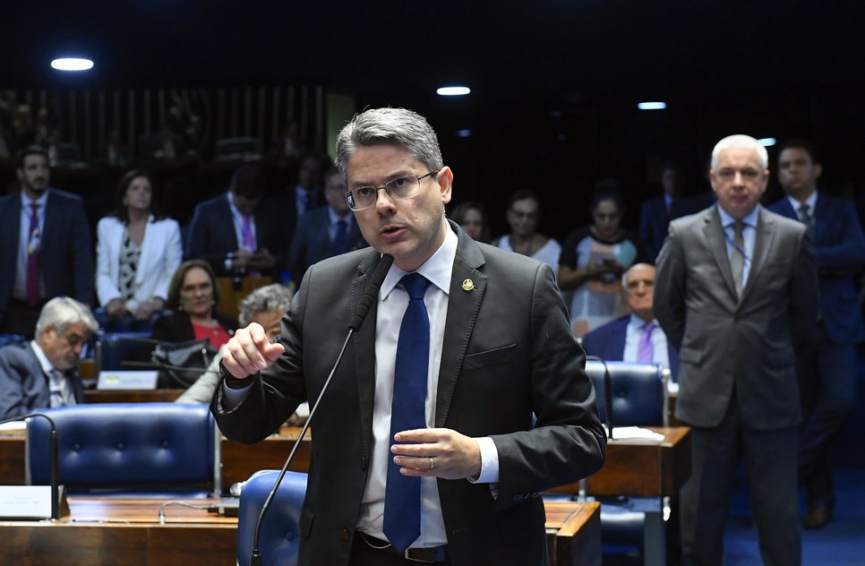 SENADOR ALESSANDRO VIEIRA / Foto: Roque Sá