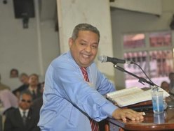 Última palestra da manhã de sexta-feira: Pr. Abiezer Apolinário