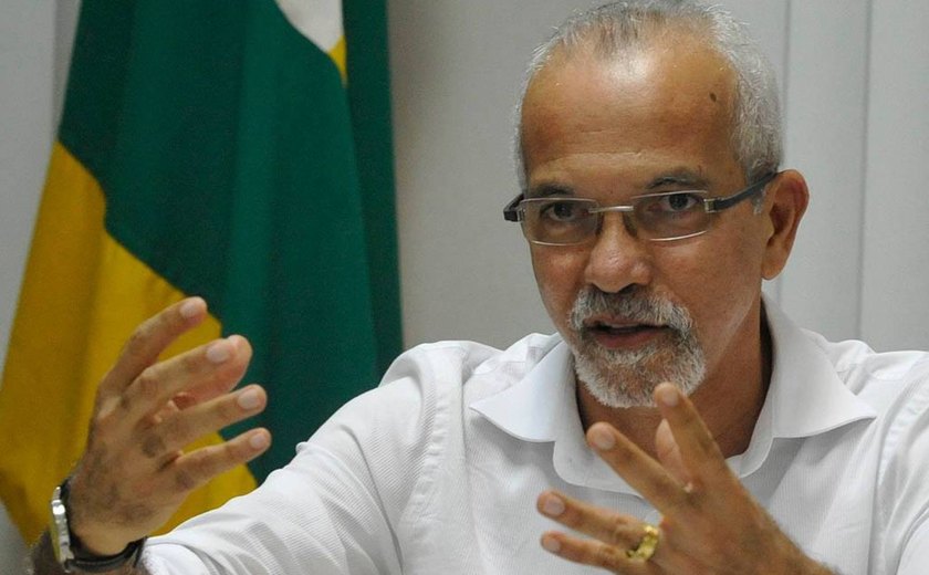 Edivaldo (PDT) é reeleito prefeito de Aracaju com 57,86% dos votos