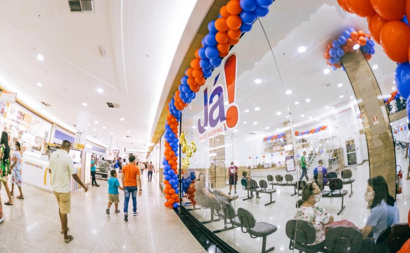 Com mais de 1 milhão de atendimentos, Já! Maceió Shopping completa 5 anos de praticidade na oferta de serviços públicos