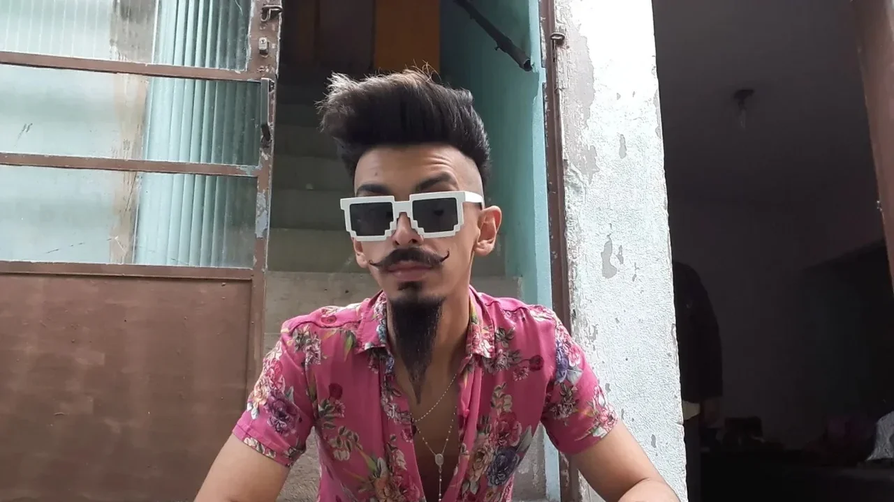 'Doutor da quebrada' decodifica uso do sexo no funk como ferramenta política