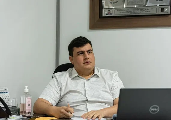 Câmara de Rio Largo revoga carta de renúncia polêmica de prefeito e vice