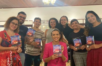 Clube do livro se reúne na Esmal para debater best-seller japonês