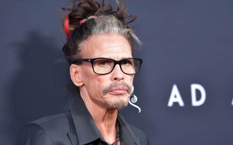 Steven Tyler é processado por abuso sexual de adolescente nos Anos 1970