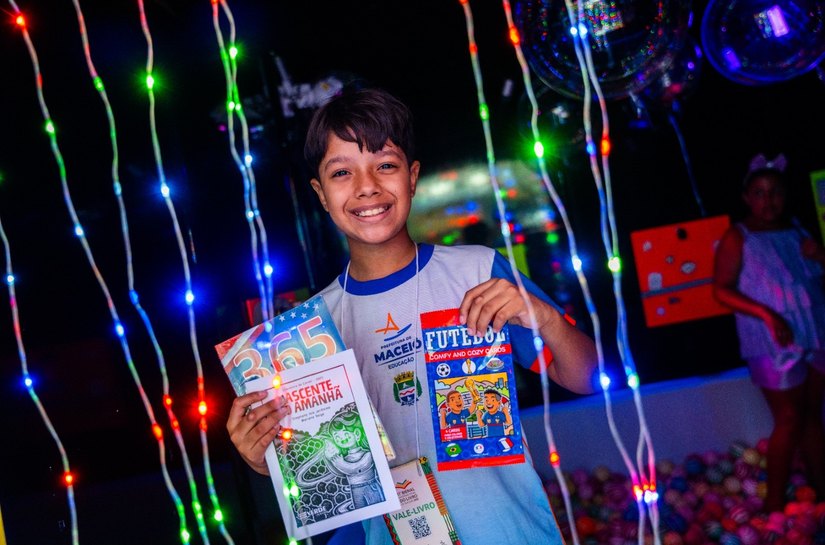 Bienal do Livro: Sala Sensorial da Semed Maceió encanta o público e reforça compromisso com a inclusão