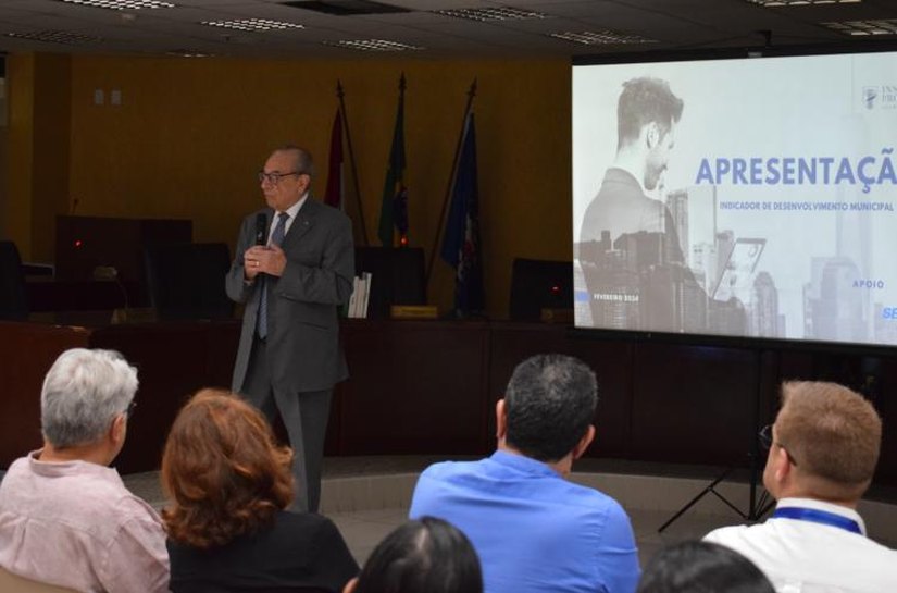 Projeto de Indicador de Desenvolvimento Municipal é apresentado aos conselheiros e diretores do TCE/AL