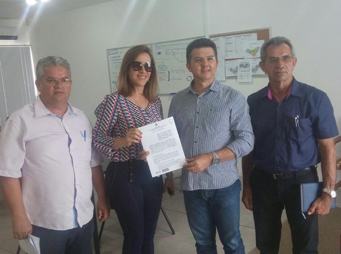 Prefeitura de Lagoa da Canoa firma parceria visando fortalecer agricultura