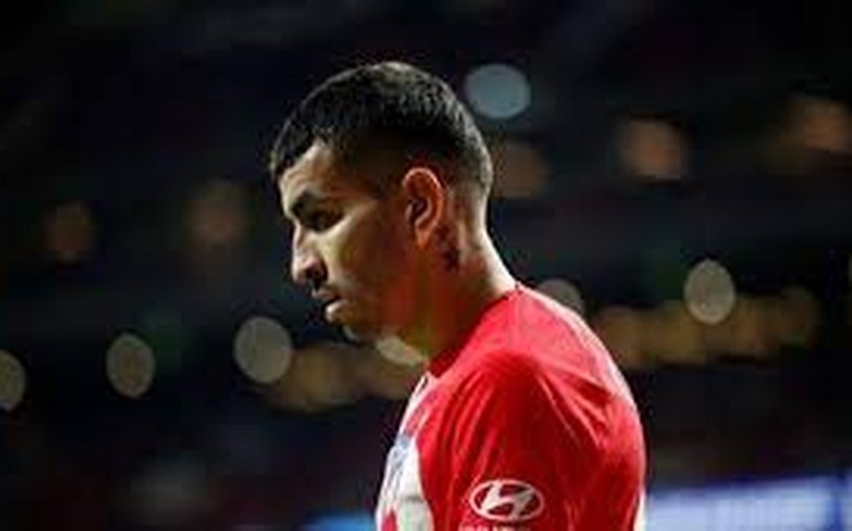 Jogador do Atlético de Madrid tem casa assaltada na Espanha, com ele e a família dentro