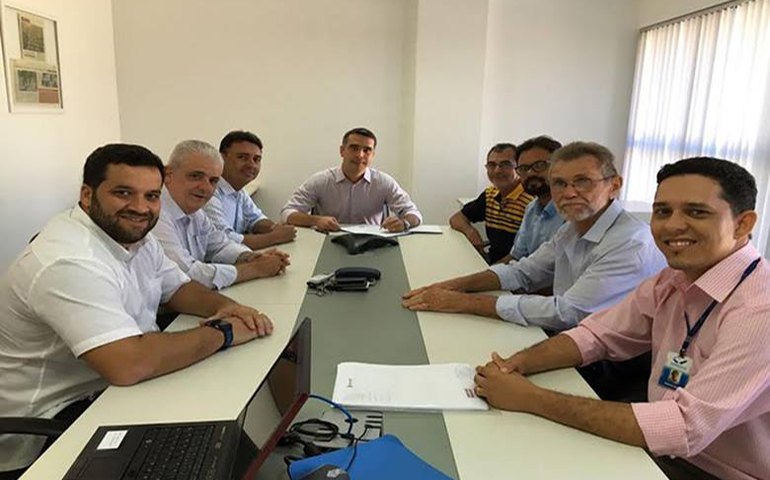 Agricultores familiares de Delmiro Gouveia recebem crédito subsidiado do Estado