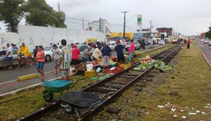 feira bairro suíssa 1/ Milton Santos 