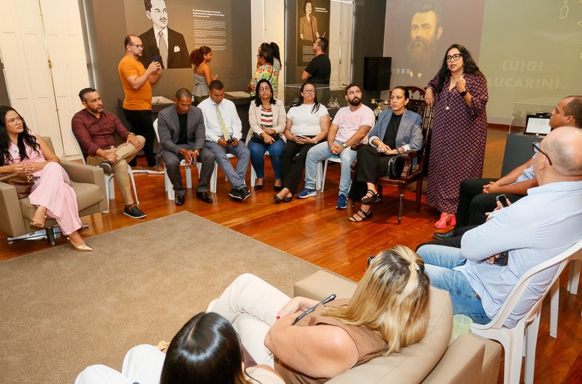 TJAL recebe alunos da Uninassau para aula sobre preservação da memória