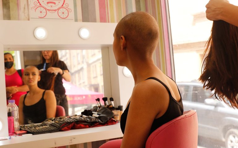 Novembro vermelho alerta sobre o câncer de boca no Brasil