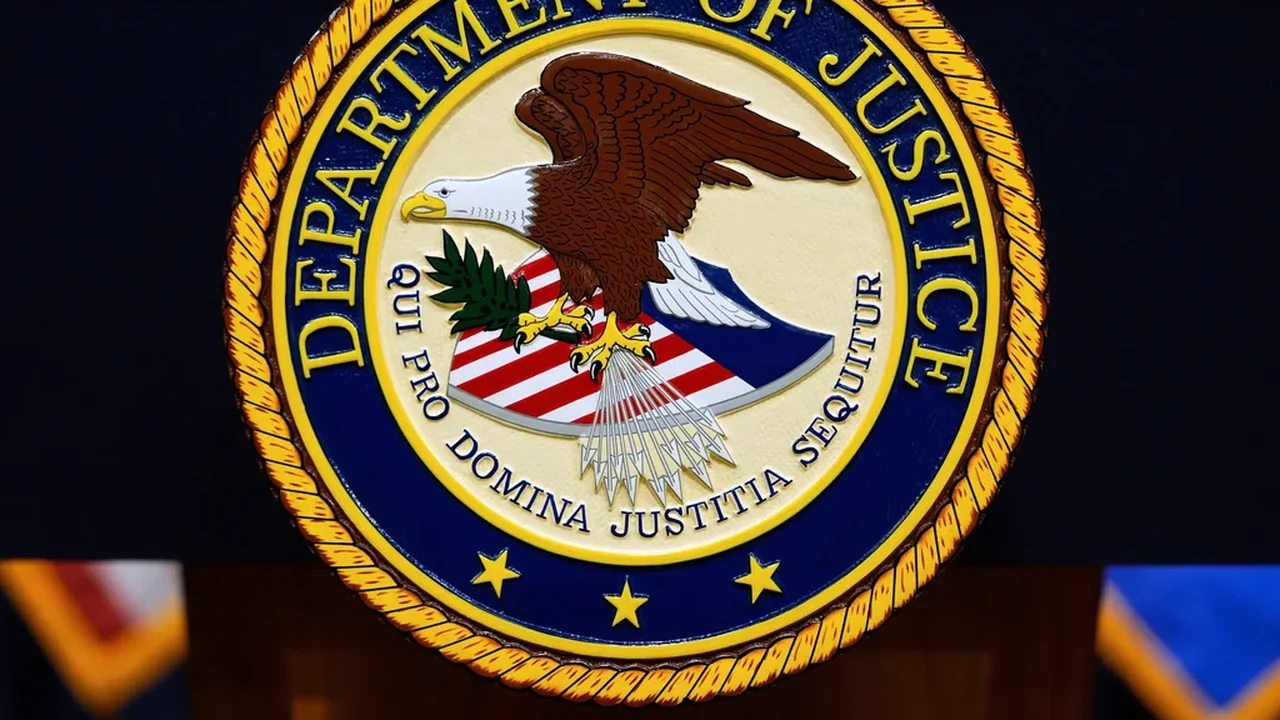 Departamento de Justiça intensifica a pressão sobre as redes financeiras dos cartéis, à medida que os lavadores de dinheiro recorrem às criptomoedas