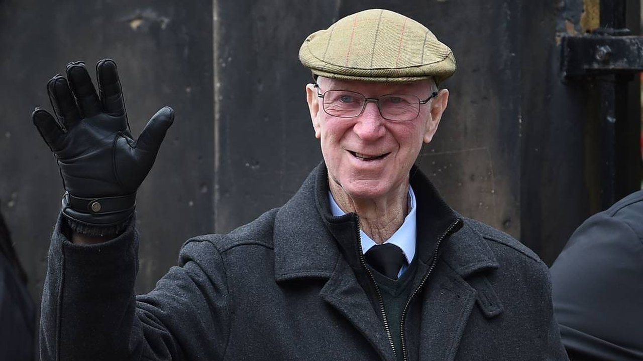 Jack Charlton, campeão mundial com a Inglaterra em 1966, morre aos 85 anos