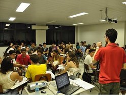 Estudantes no Congresso Alfa e Ômega