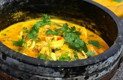 Chef ensina receita de moqueca de peixe e camarão para a Semana Santa  