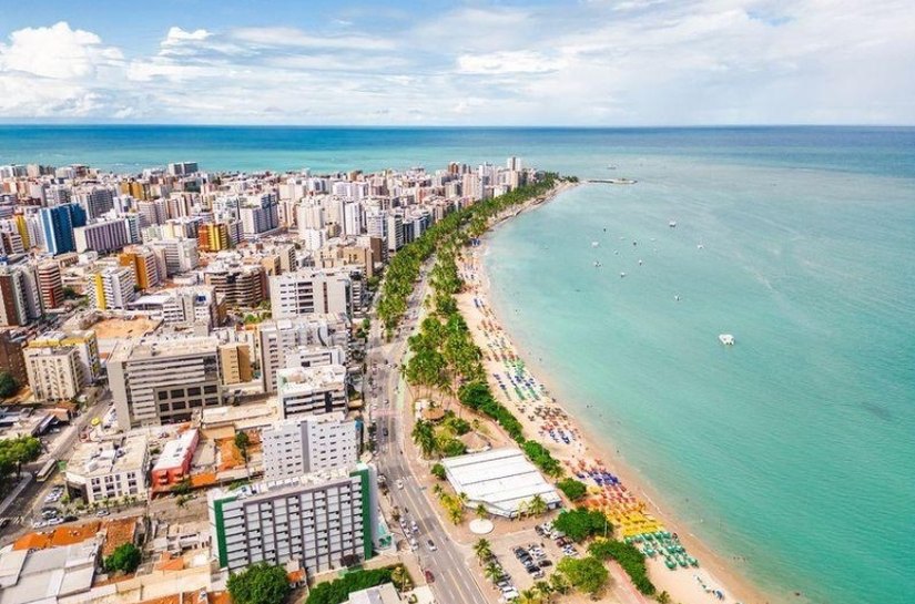 Maceió ocupa a 5ª posição no ranking para o feriado de Tiradentes, aponta Kayak