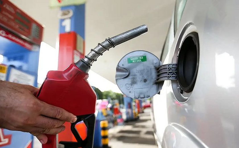 Petrobras Anuncia Aumento nos Preços da Gasolina e do Gás de Botijão