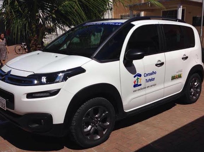 Prefeito de Maragogi entrega carro 0 KM para o Conselho Tutelar