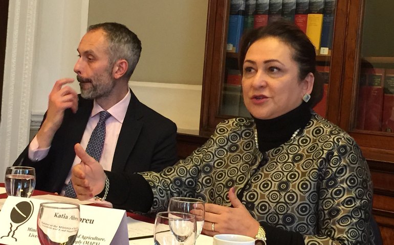 Katia Abreu destaca liderança mundial do Brasil na proteção ambiental