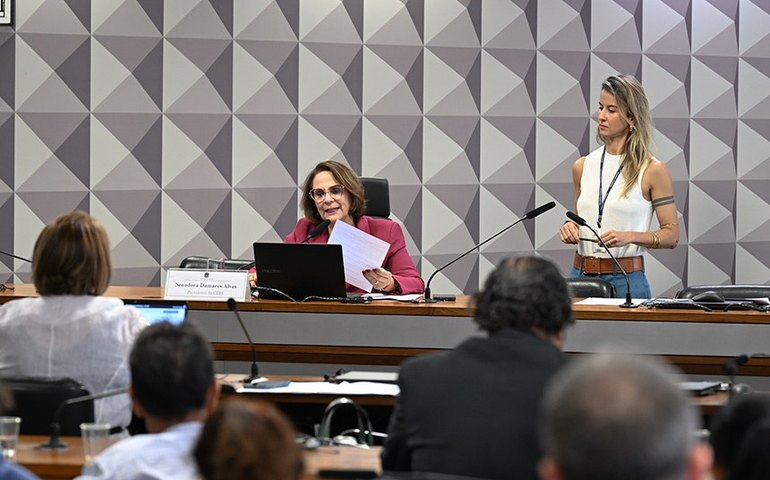 CDH debate inclusão de pessoas com ausência ou má-formação de membros