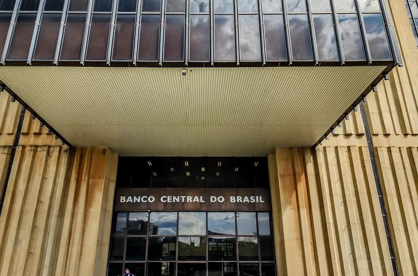 Contas públicas têm superávit de R$ 3,6 bilhões em março